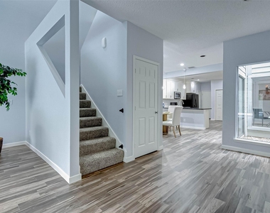 395 Rancho Bauer Drive - Photo Thumbnail 12