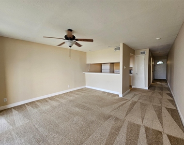 12600 Melville Drive - Photo Thumbnail 19