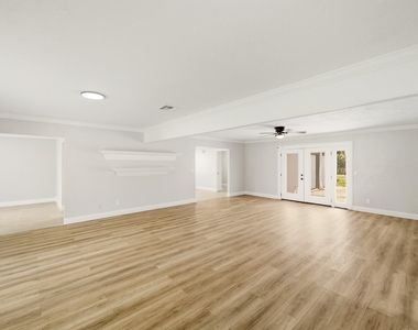 1310 Burning Tree Road - Photo Thumbnail 4