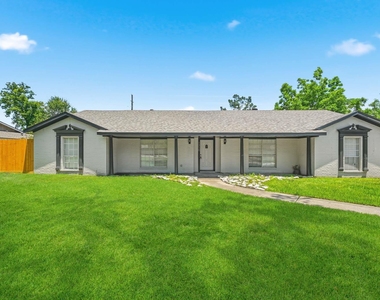 1310 Burning Tree Road - Photo Thumbnail 2