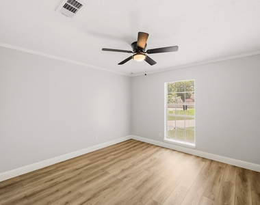 1310 Burning Tree Road - Photo Thumbnail 20