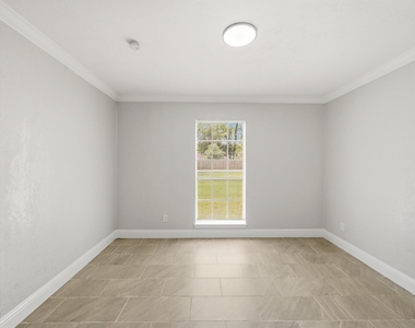 1310 Burning Tree Road - Photo Thumbnail 11