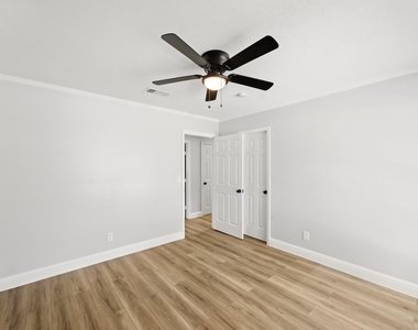1310 Burning Tree Road - Photo Thumbnail 16