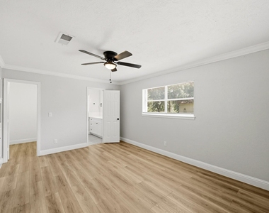 1310 Burning Tree Road - Photo Thumbnail 22