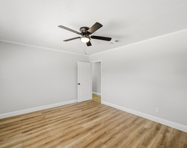 1310 Burning Tree Road - Photo Thumbnail 18