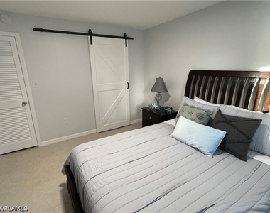 170 Turtle Lake Court - Photo Thumbnail 11