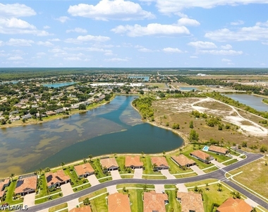 2038 Grove Drive - Photo Thumbnail 29