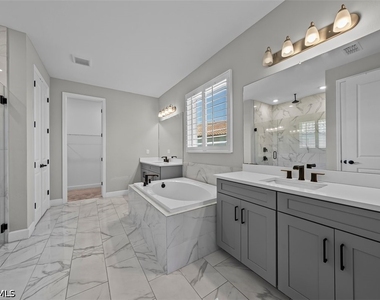 2038 Grove Drive - Photo Thumbnail 14