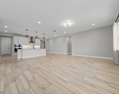 2038 Grove Drive - Photo Thumbnail 6