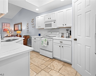 14967 Rivers Edge Court - Photo Thumbnail 6