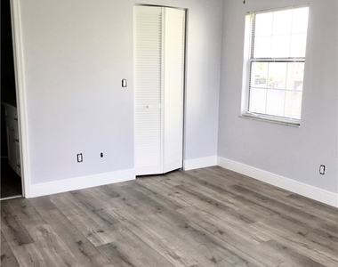 2648 Kings Lake Boulevard - Photo Thumbnail 11