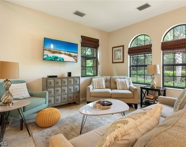 9066 Albion Lane N - Photo Thumbnail 5