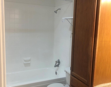 14600 Fonmeadow Drive - Photo Thumbnail 14