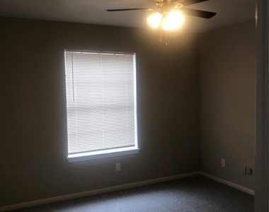 14600 Fonmeadow Drive - Photo Thumbnail 12