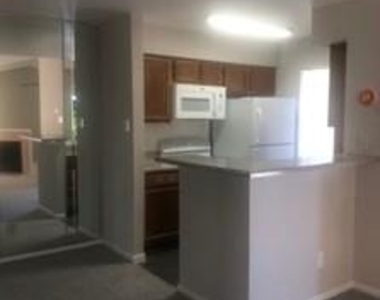 14600 Fonmeadow Drive - Photo Thumbnail 6