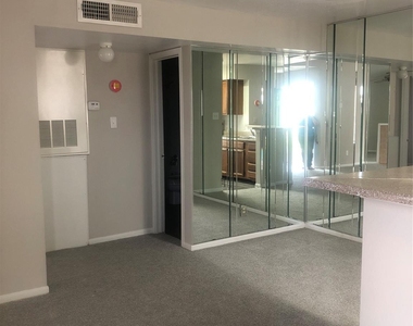 14600 Fonmeadow Drive - Photo Thumbnail 10