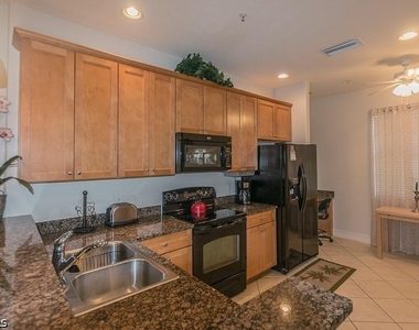9102 Chula Vista Street - Photo Thumbnail 6