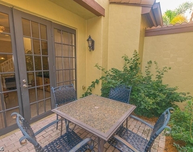 9102 Chula Vista Street - Photo Thumbnail 14