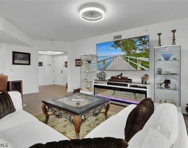 1065 Borghese Lane - Photo Thumbnail 9