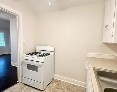 119 Oak Drive - Photo Thumbnail 7