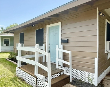 119 Oak Drive - Photo Thumbnail 1