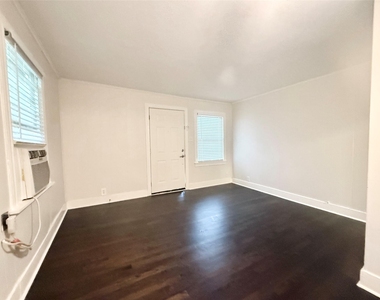 119 Oak Drive - Photo Thumbnail 4