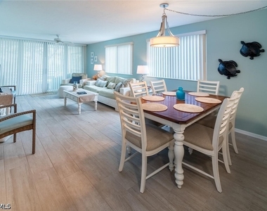 270 Naples Cove Drive - Photo Thumbnail 3