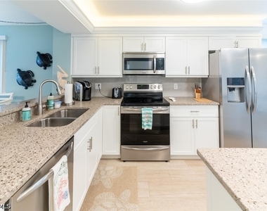 270 Naples Cove Drive - Photo Thumbnail 7