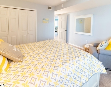 270 Naples Cove Drive - Photo Thumbnail 15