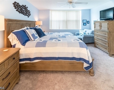 270 Naples Cove Drive - Photo Thumbnail 11