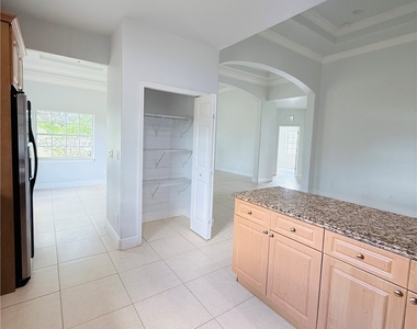 3465 Everglades Boulevard N - Photo Thumbnail 18