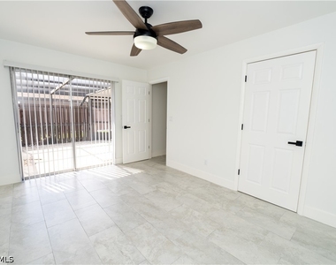 6306 Royal Woods Drive - Photo Thumbnail 6