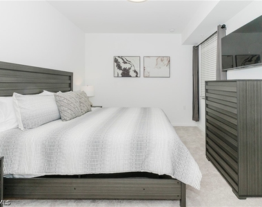 5583 Double Eagle Circle - Photo Thumbnail 16