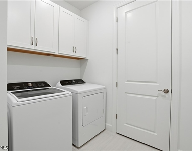 1954 Fresno Avenue - Photo Thumbnail 39