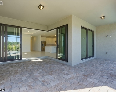 1954 Fresno Avenue - Photo Thumbnail 42