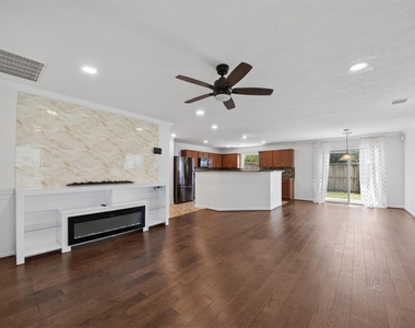 15323 Trinity Meadow Dr - Photo Thumbnail 2