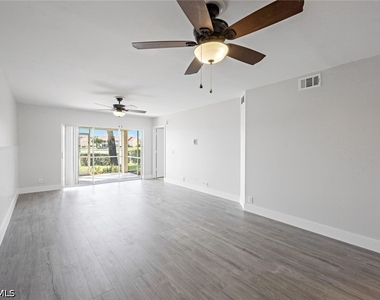 7800 Emerald Circle - Photo Thumbnail 1