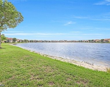 7800 Emerald Circle - Photo Thumbnail 15