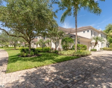 28485 Altessa Way - Photo Thumbnail 25