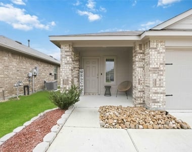 22434 Forest Gorge Lane - Photo Thumbnail 2