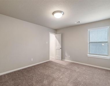 4702 Primrose Valley Lane - Photo Thumbnail 24