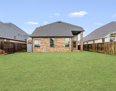 4702 Primrose Valley Lane - Photo Thumbnail 34