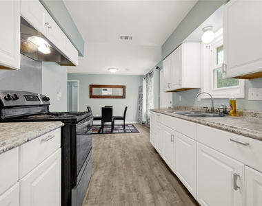 5714 Peacock Street - Photo Thumbnail 12