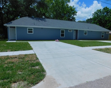 904 W Sealy Street - Photo Thumbnail 14