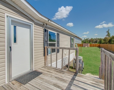 369 Road 5262 - Photo Thumbnail 2