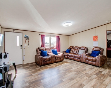 369 Road 5262 - Photo Thumbnail 4