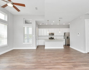 713 Strawberry Pines Court - Photo Thumbnail 13