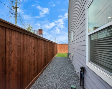 713 Strawberry Pines Court - Photo Thumbnail 39