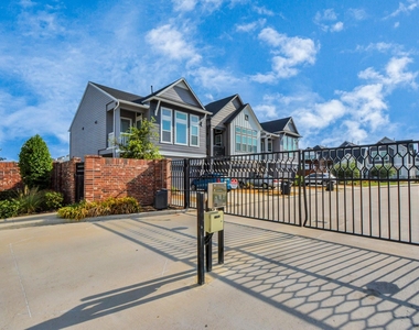 713 Strawberry Pines Court - Photo Thumbnail 36