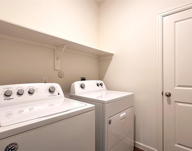 2013 Spindletree Lane - Photo Thumbnail 16
